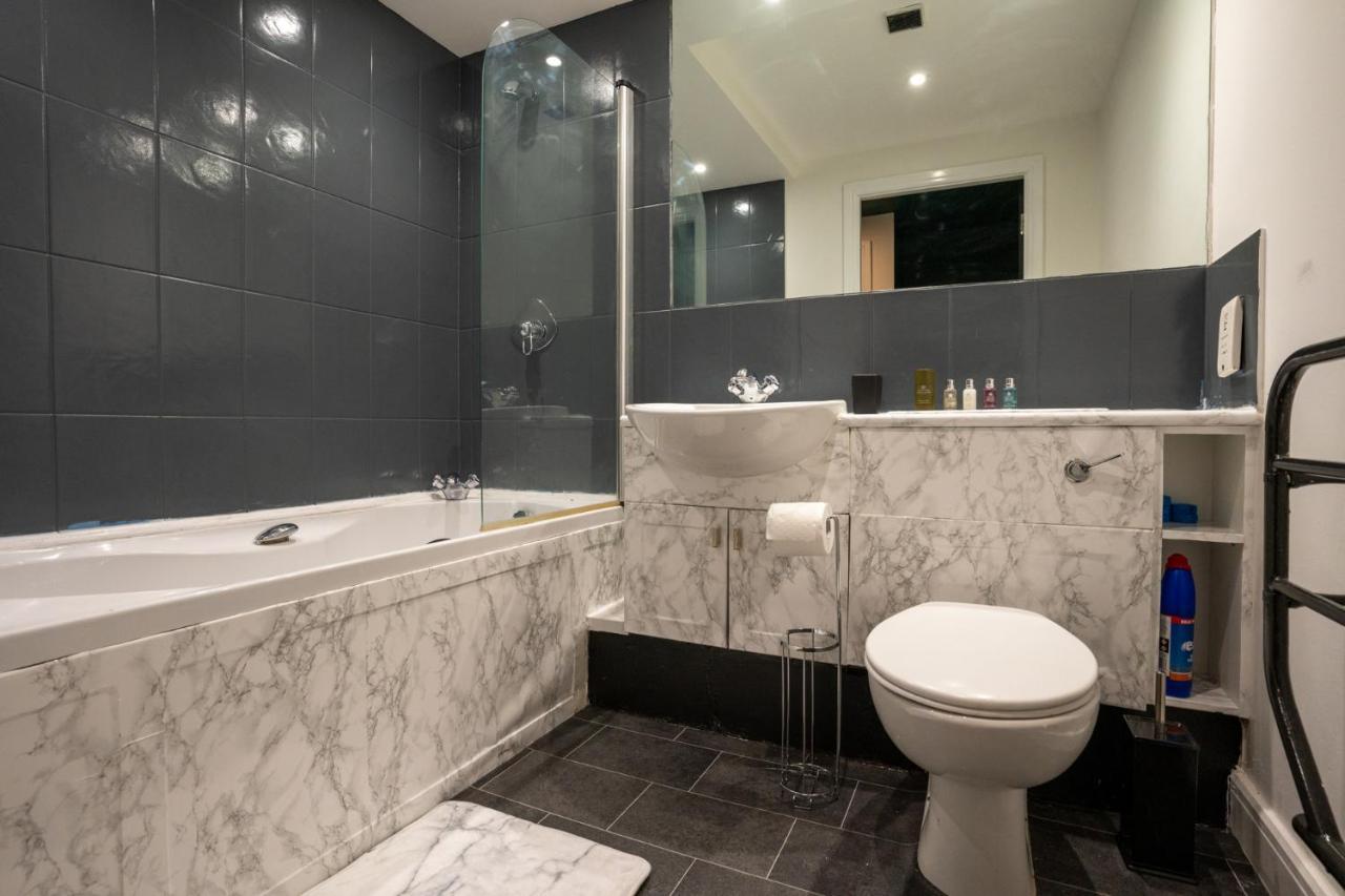 Jpg Theatre Suite - High Floor Mcr Luxe Apartment W Balcony Canal Views Манчестер Екстер'єр фото
